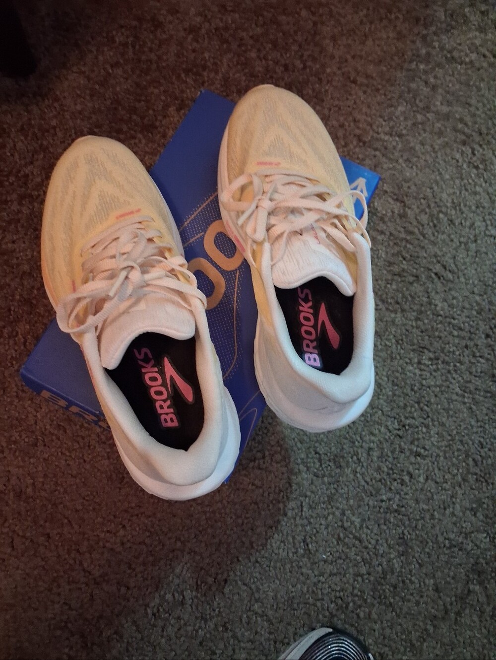 Brooks Women's White Running Sneakers with Pink Logo